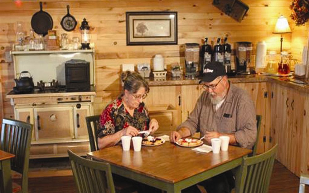 Maine Woods Inn Brewer Luaran gambar
