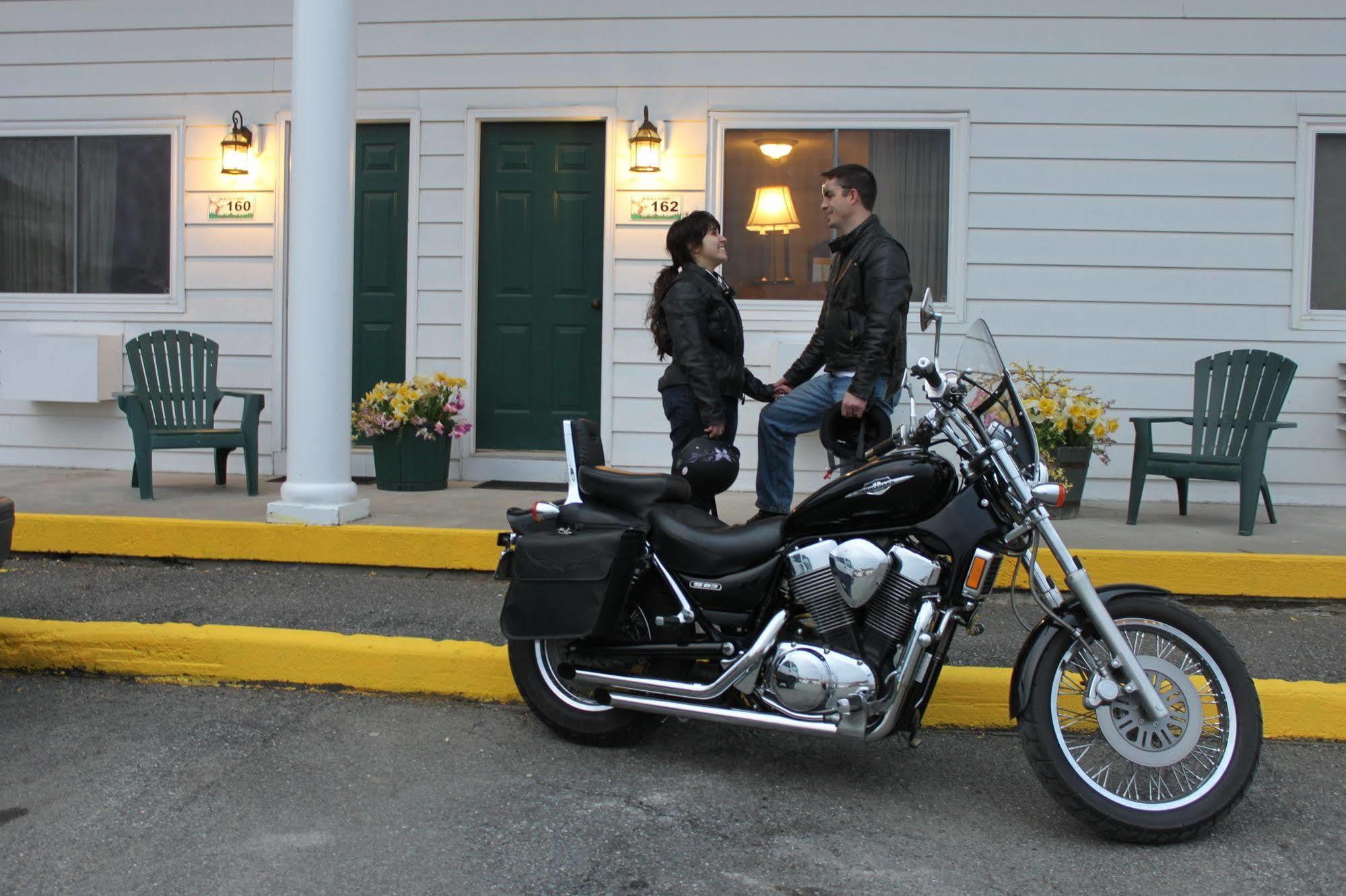 Maine Woods Inn Brewer Luaran gambar