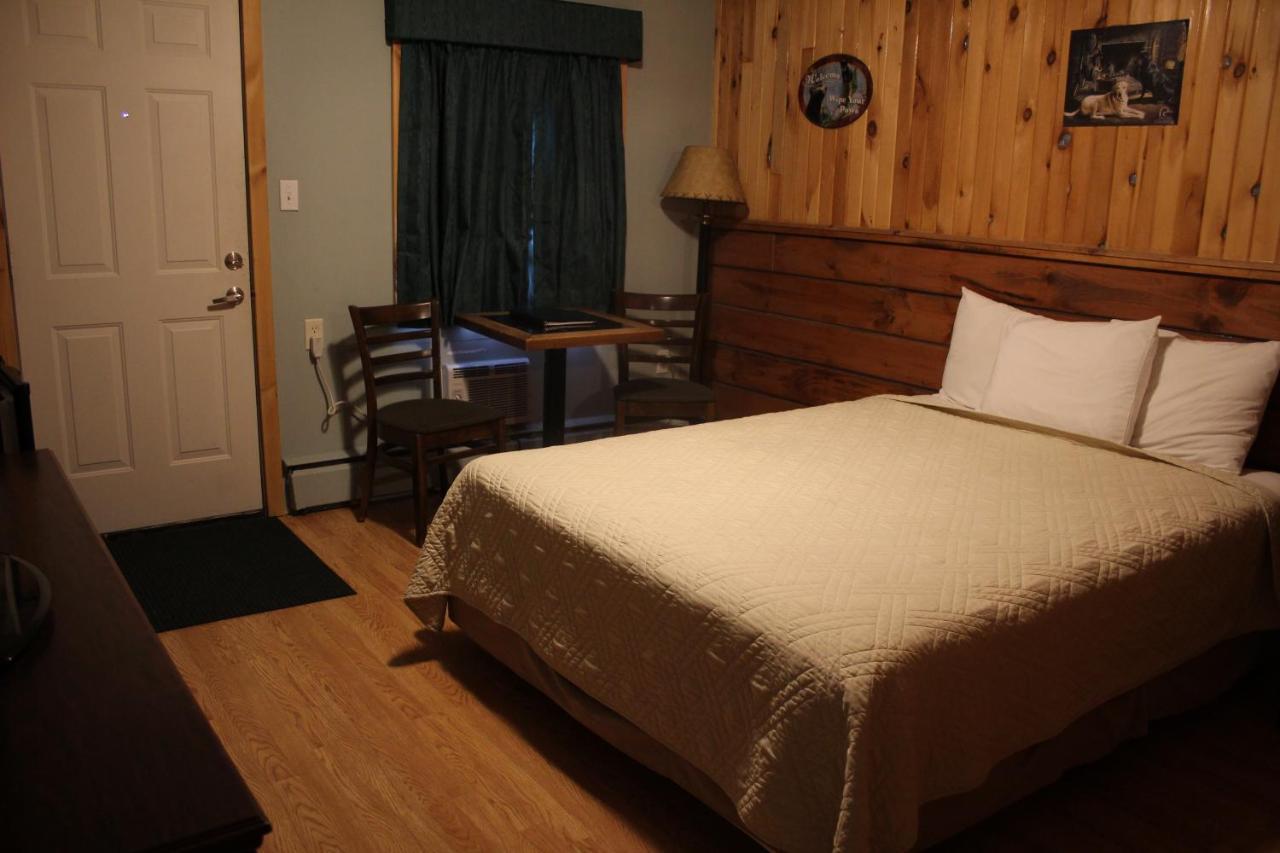 Maine Woods Inn Brewer Luaran gambar