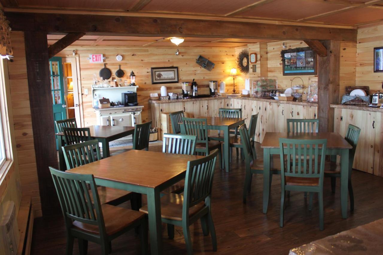Maine Woods Inn Brewer Luaran gambar